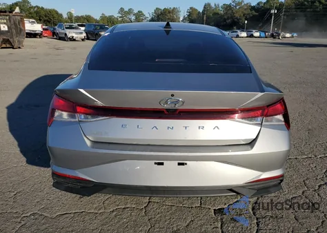 2023 Hyundai Elantra Sel z USA, uszkodzony, nr VIN 5NPLS4AG7PH118005